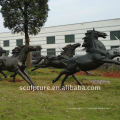 Sculpture extérieure en cuivre - chevaux en flèche